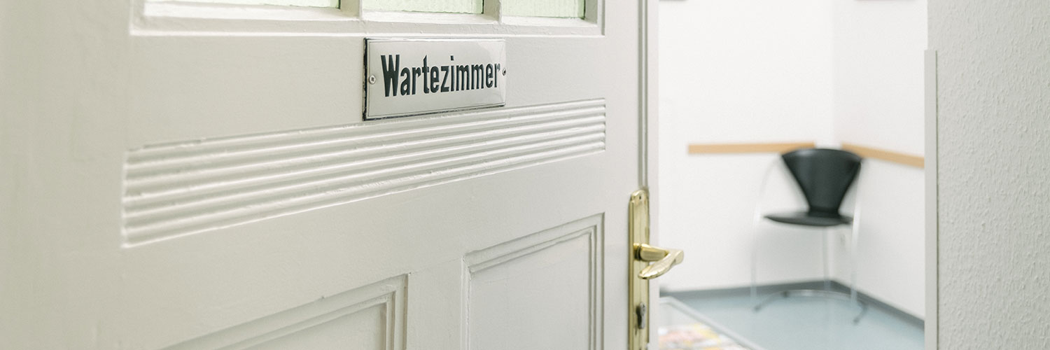 Lungenfacharzt Verden – Dr. med. Philipp Fischer – Praxis – Wartezimmer Lungenfacharzt Verden - Dr. med. Philipp Fischer - Praxis - Wartezimmer